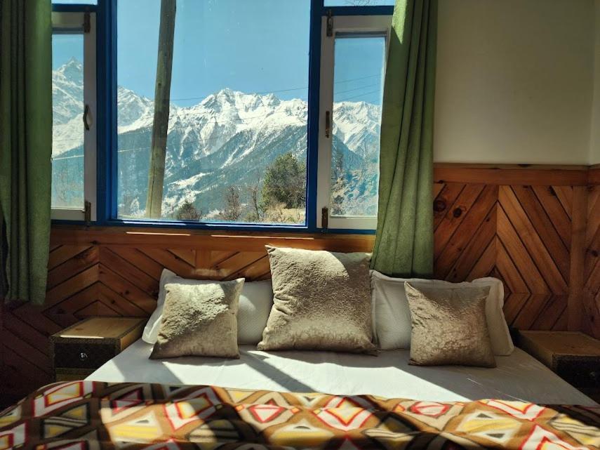 Safarnama Retreat Homestay - All Rooms With Mountain View Калпа Екстериор снимка