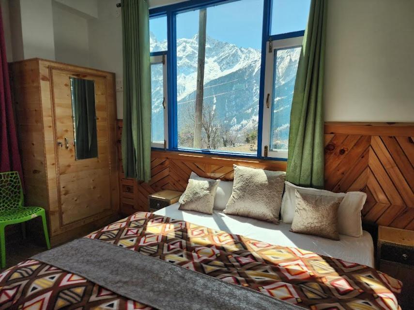 Safarnama Retreat Homestay - All Rooms With Mountain View Калпа Екстериор снимка