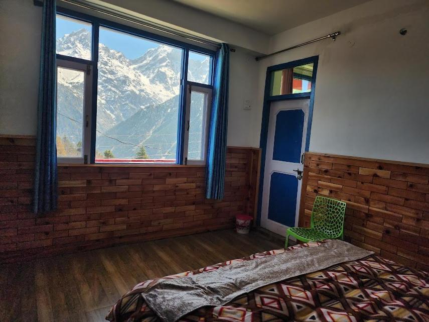 Safarnama Retreat Homestay - All Rooms With Mountain View Калпа Екстериор снимка