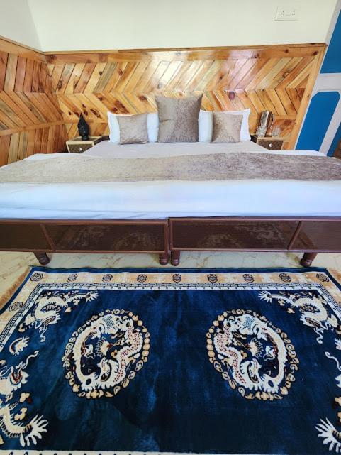 Safarnama Retreat Homestay - All Rooms With Mountain View Калпа Екстериор снимка